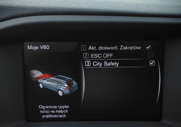 Volvo V60 Cross Country cena 73000 przebieg: 183000, rok produkcji 2017 z Dąbrowa Tarnowska małe 596